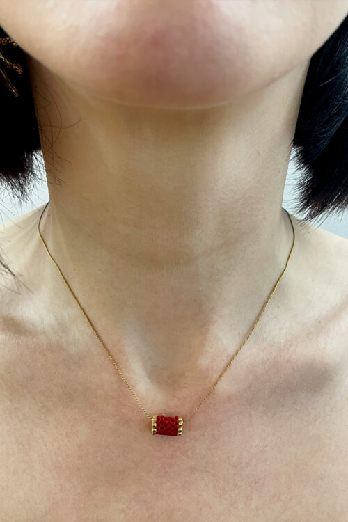 NECKBARREL RED